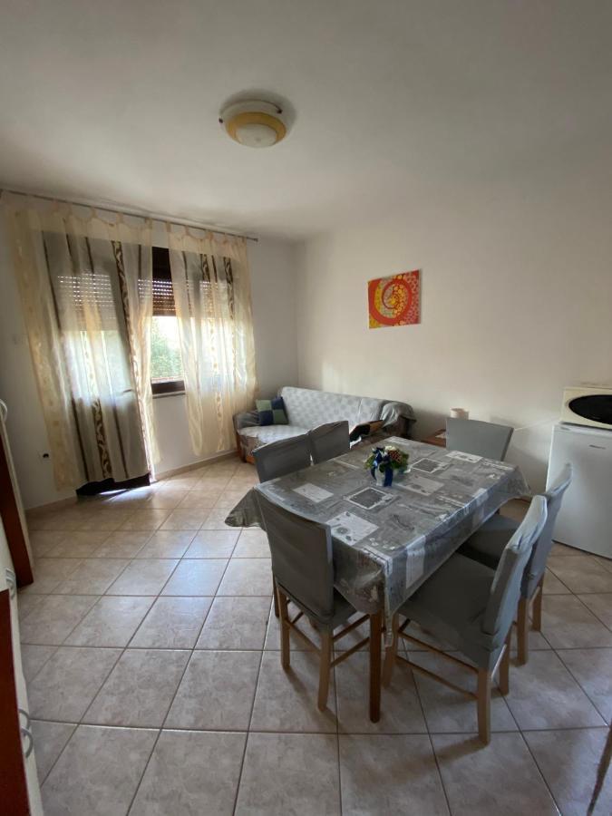 Apartman Milka Novigrad Istria Exteriér fotografie